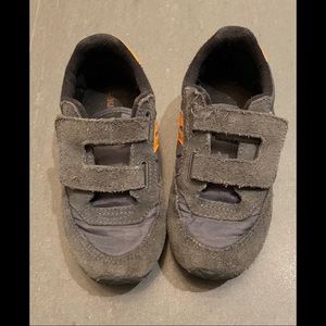 Saucony Kids Jazz Hook & Loop Sneakers